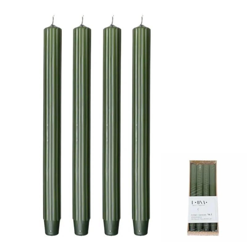 Kónická sviečka Luna tmavozelená 25 × 300 mm – 4 ks Kónická sviečka Luna tmavozelená 25 × 300 mm – 4 ks